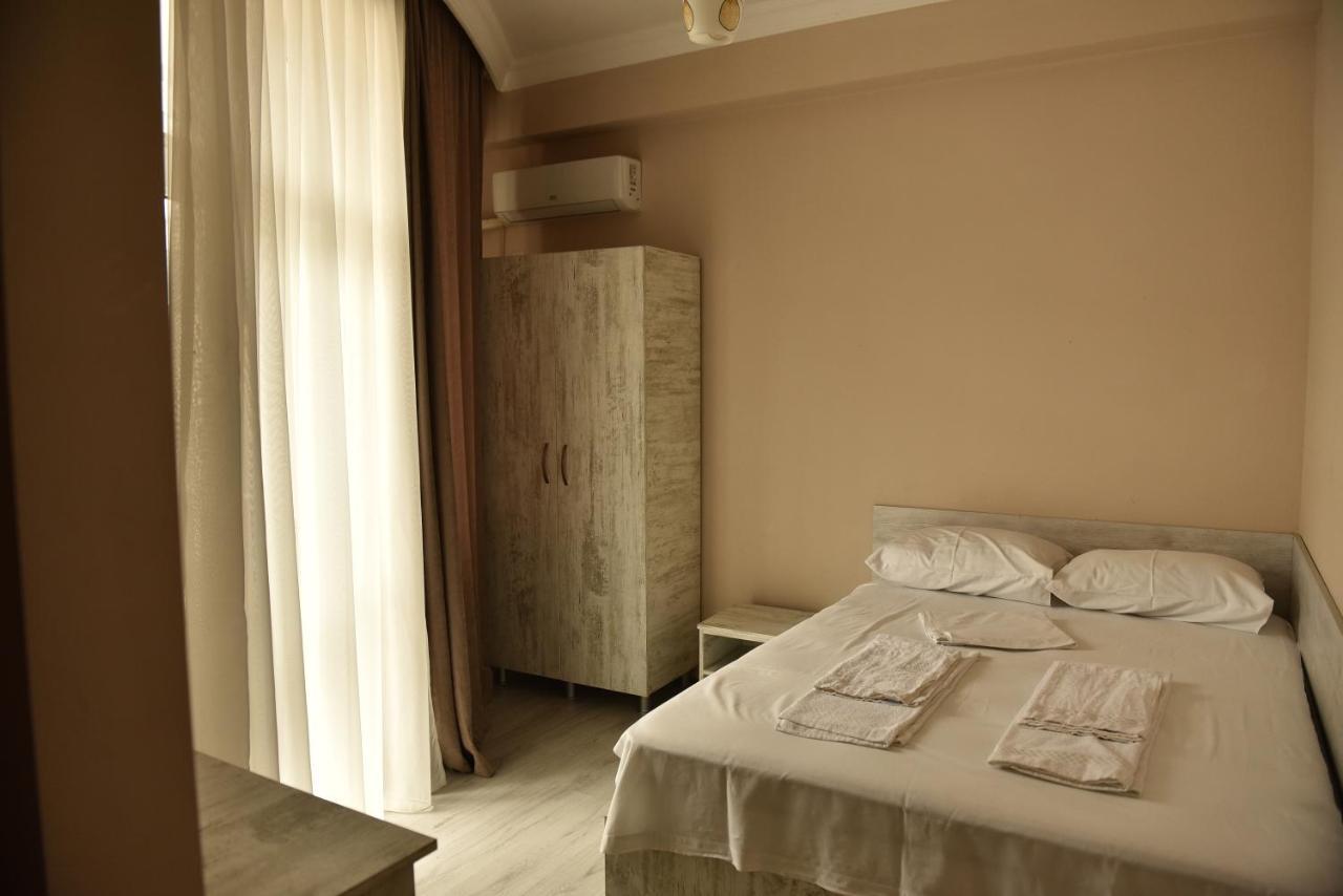 Prime Hotel Batumi Bagian luar foto