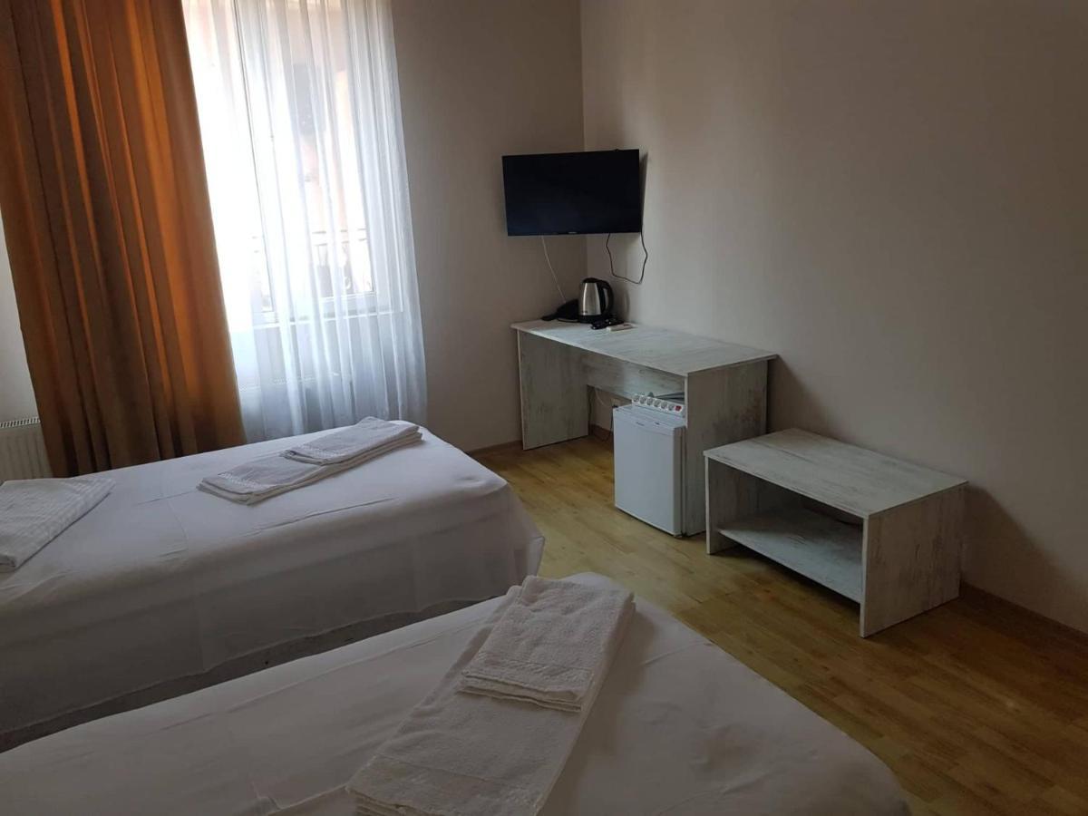Prime Hotel Batumi Bagian luar foto
