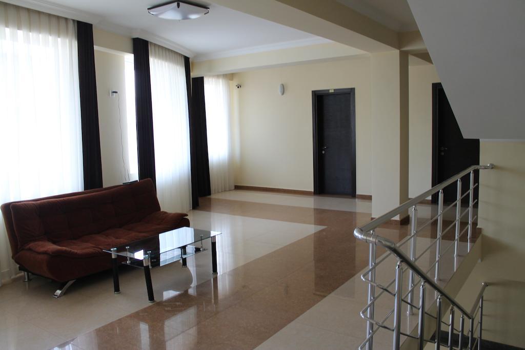 Prime Hotel Batumi Bagian luar foto
